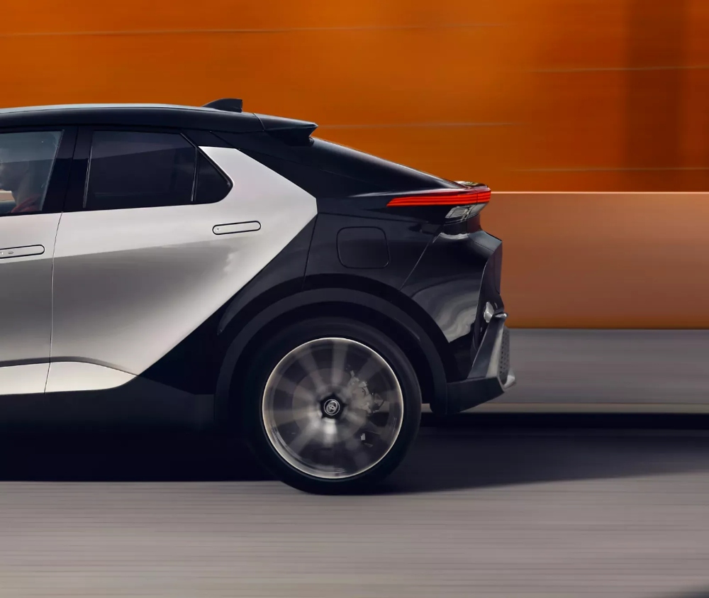 تويوتا-ch-r-المربع-نت-23