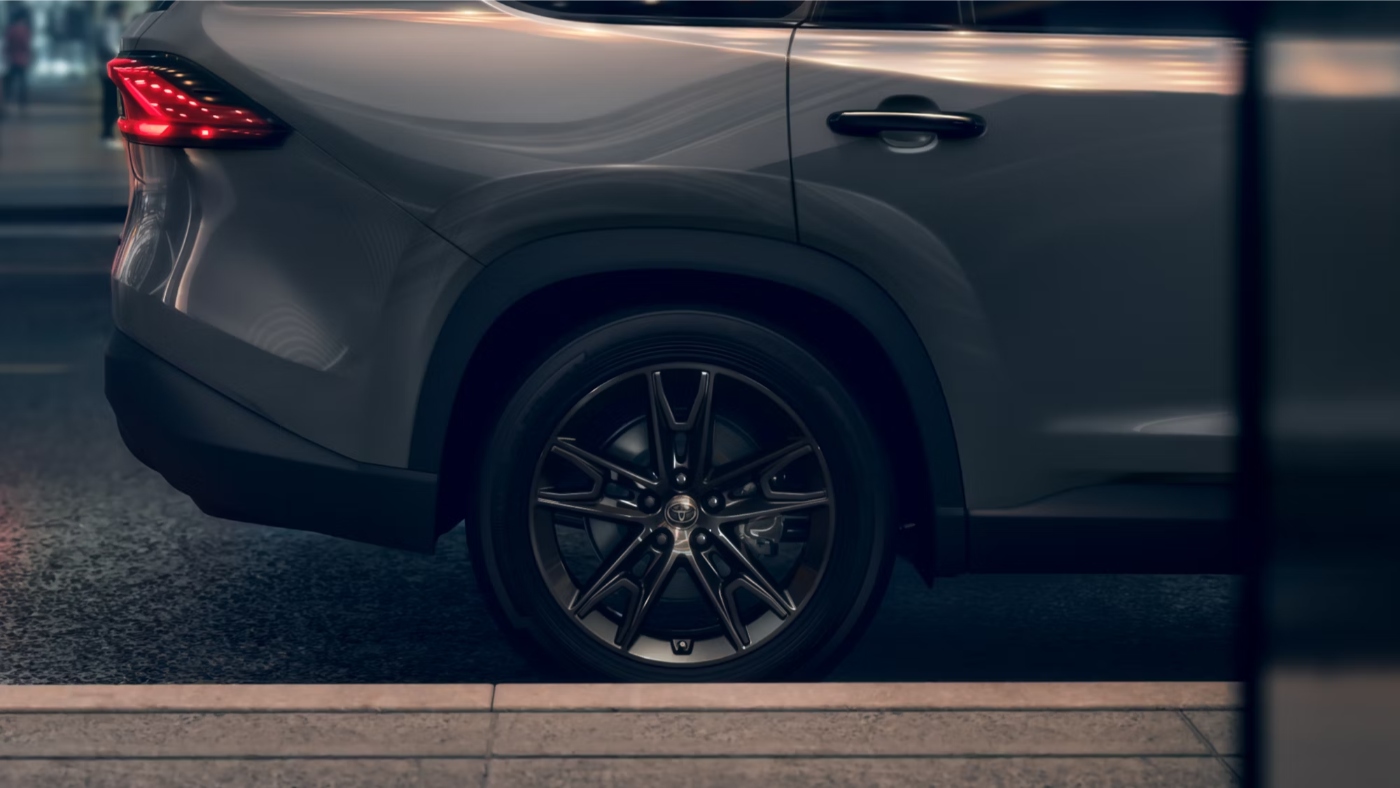 تويوتا-جراند-هايلاندر-المربع-نت-30