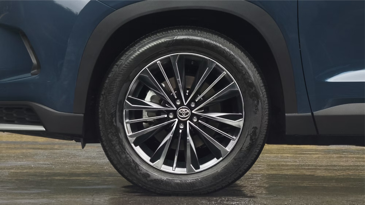 تويوتا-جراند-هايلاندر-المربع-نت-39