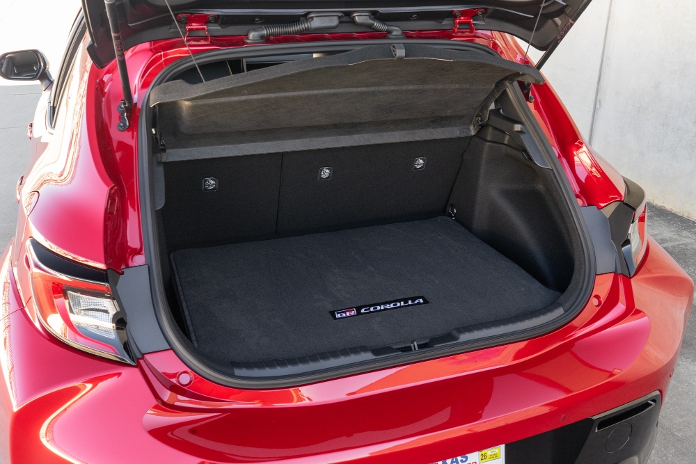 كورولا-جي-ار-المربع-نت-37