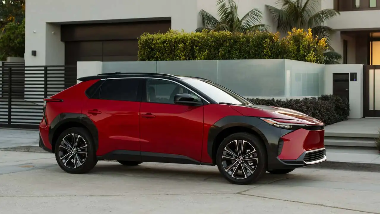 أمريكا تعلن نهاية الدعم الحكومي للسيارات الكهربائية.. وترامب يوجه ضربة مباشرة للصناعة 3