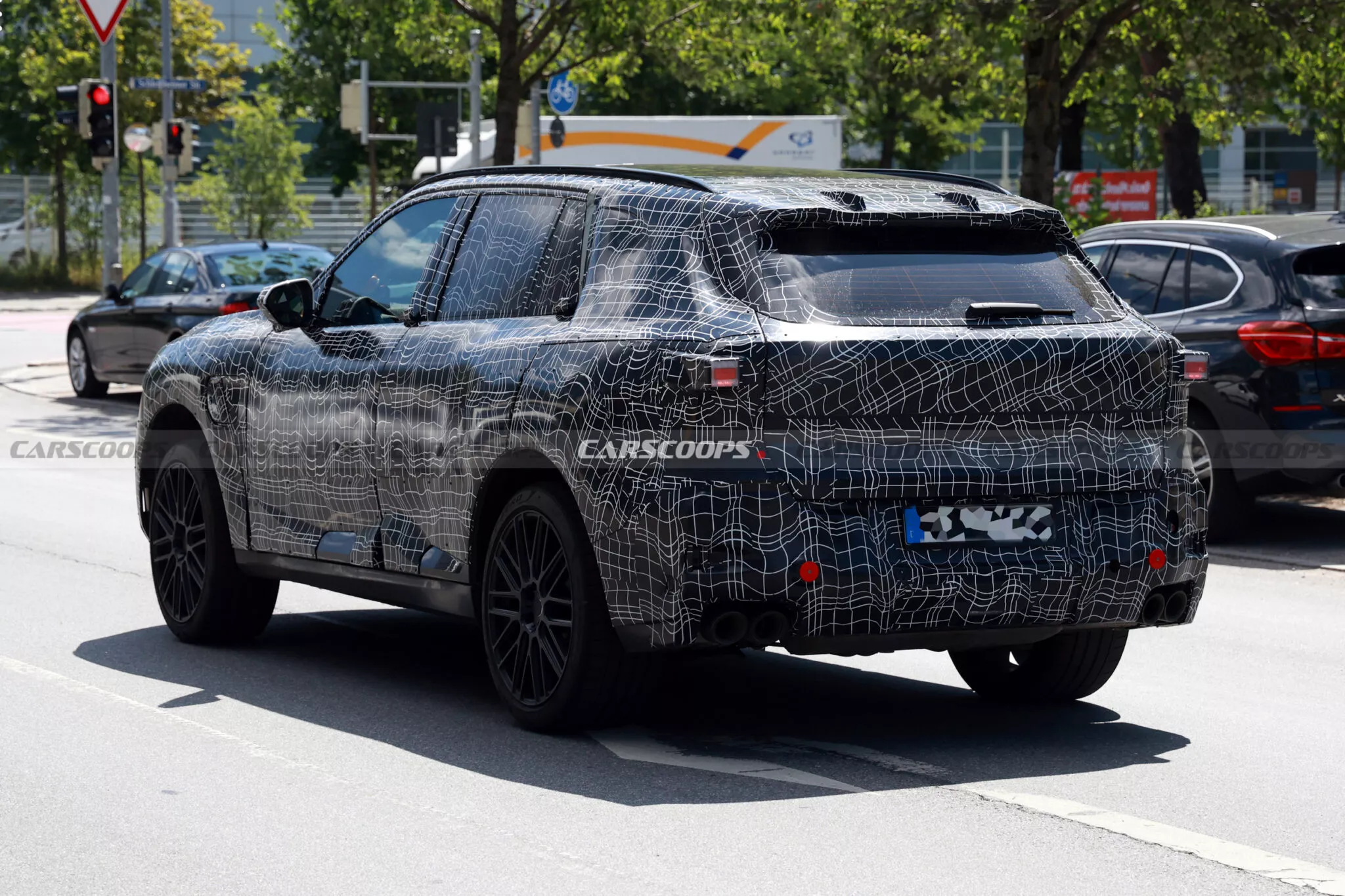 أول ظهور لداخلية بي ام دبليو الجديدة كلياً بتغييرات مفاجئة 9