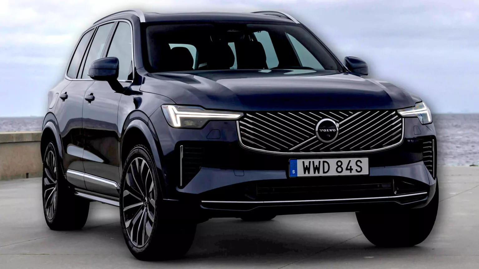 فولفو تتراجع عن خططها الكهربائية وتطور جيل جديد لـ XC90 بمحركات احتراق داخلي فولفو تتراجع عن خططها الكهربائية وتطور جيل جديد لـ XC90 بمحركات احتراق داخلي 1