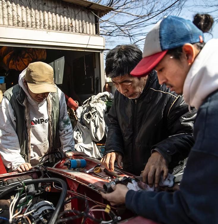 حكاية ورشة نايتو اليابانية الكنز الخفي في طوكيو.. عائلة تُعيد للسيارات النبض من جديد 1