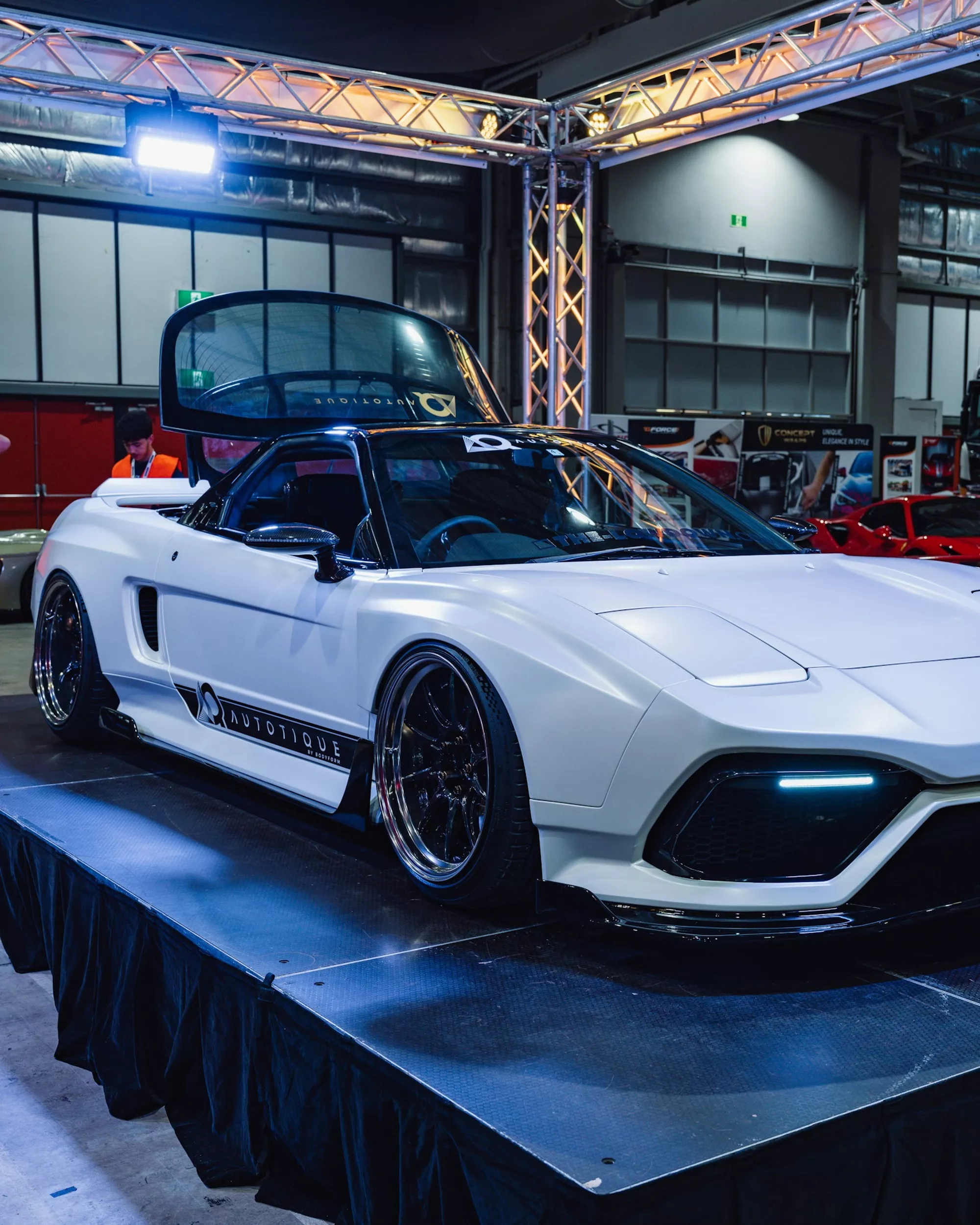 هوندا NSX الجيل الأول يعود للحياة في إصدار عصري جديد 18