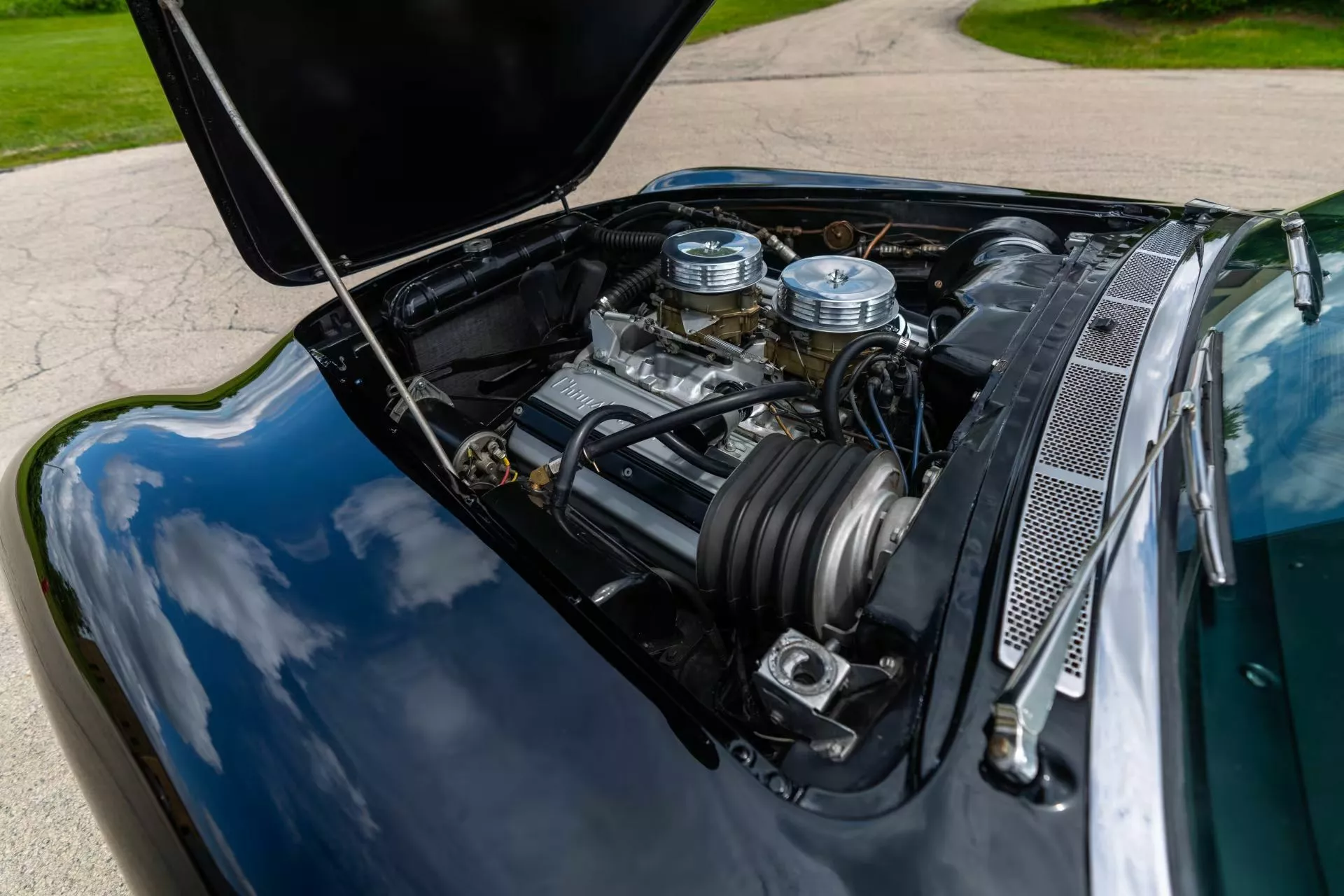 تحفة نادرة من خمسينيات القرن الماضي: كرايسلر كاليفورنيا Ghia 1958 تتجه إلى مزاد مونتيري 18