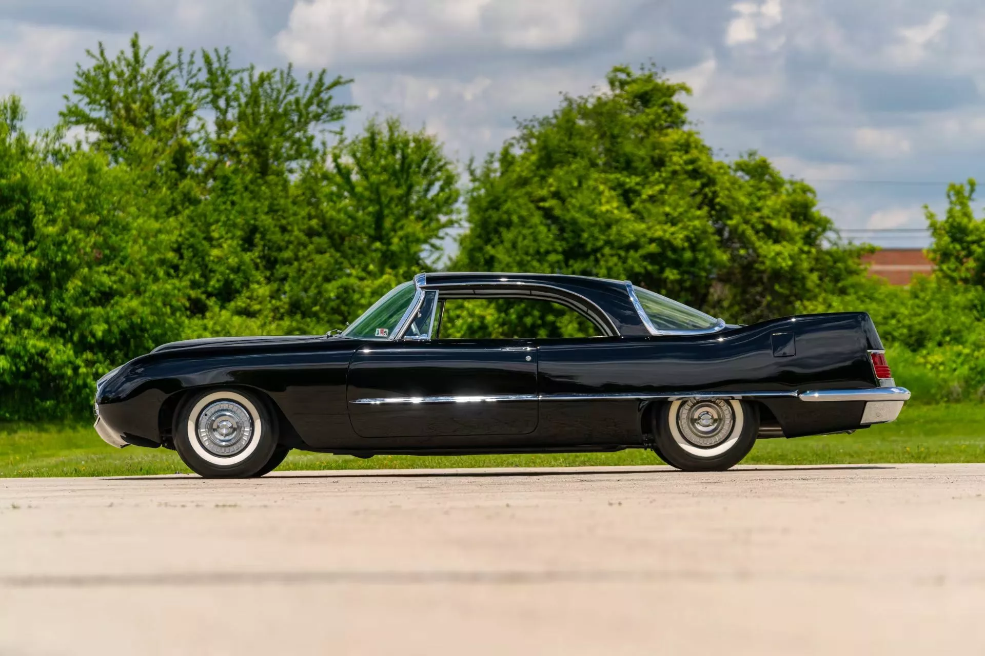 تحفة نادرة من خمسينيات القرن الماضي: كرايسلر كاليفورنيا Ghia 1958 تتجه إلى مزاد مونتيري 1