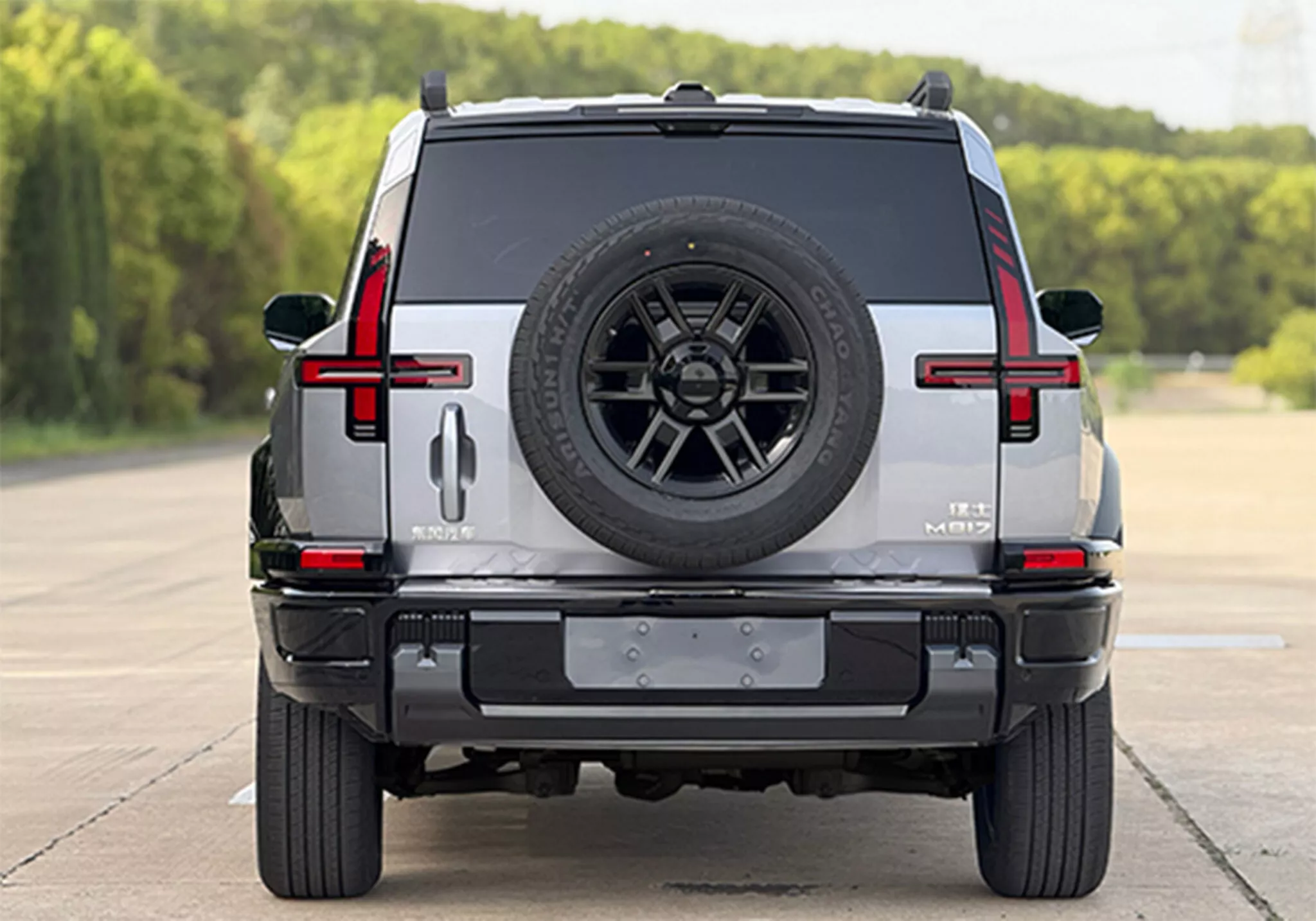 هواوي تستمر في اكتساح سوق السيارات بموديل M817 العضلي الجديد 5