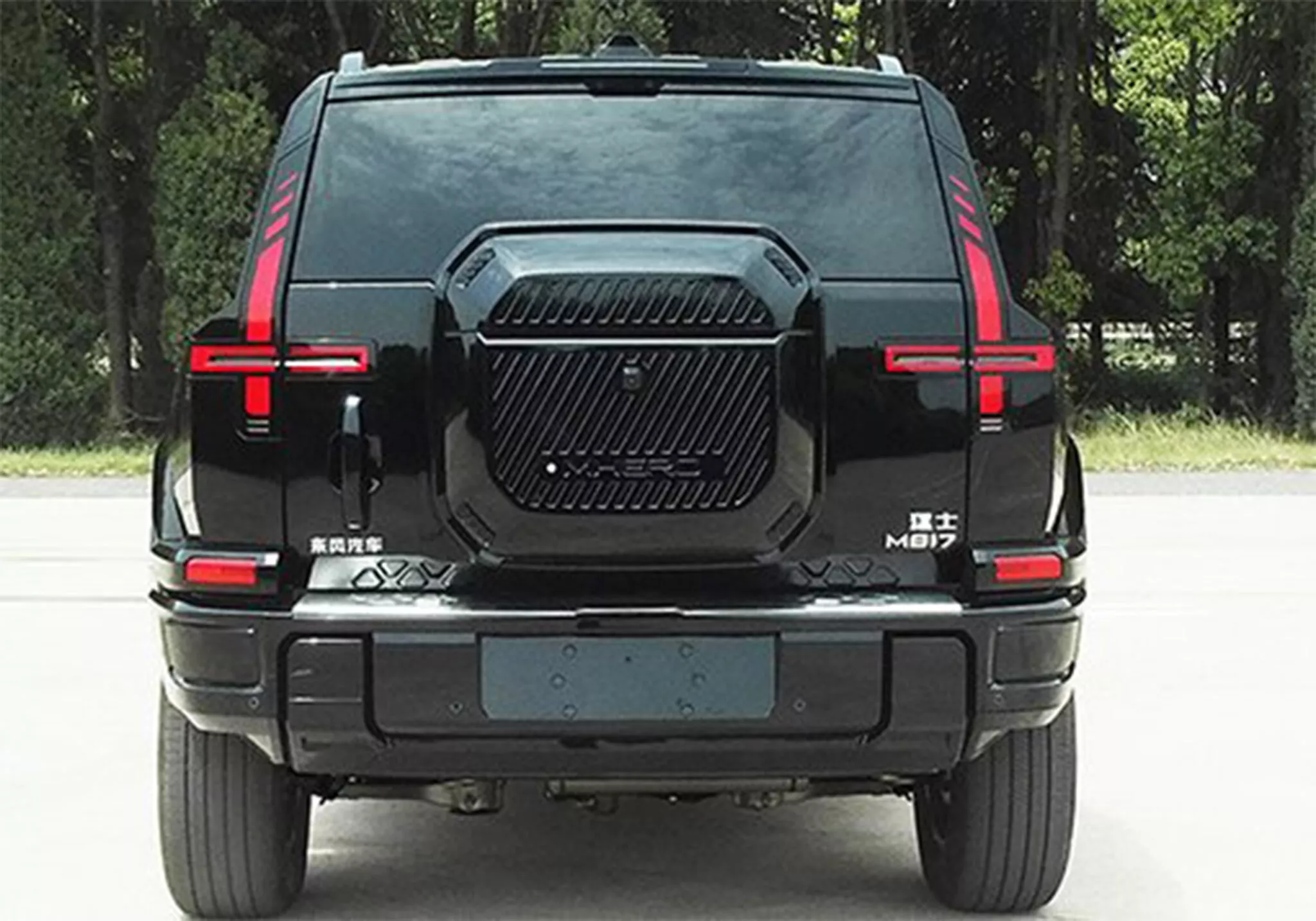 هواوي تستمر في اكتساح سوق السيارات بموديل M817 العضلي الجديد 11