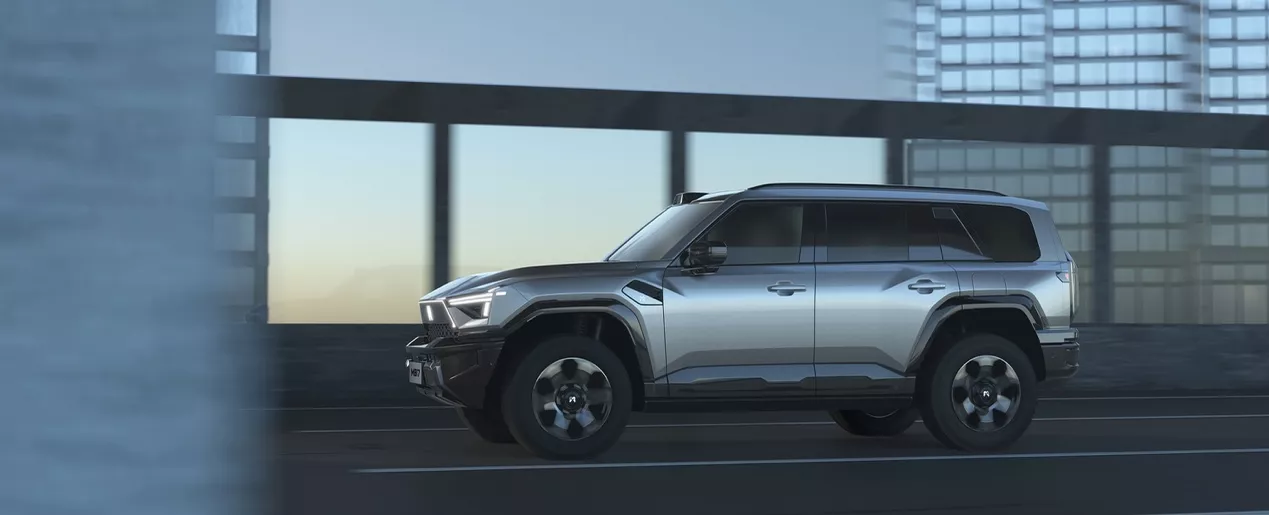 هواوي تستمر في اكتساح سوق السيارات بموديل M817 العضلي الجديد 10