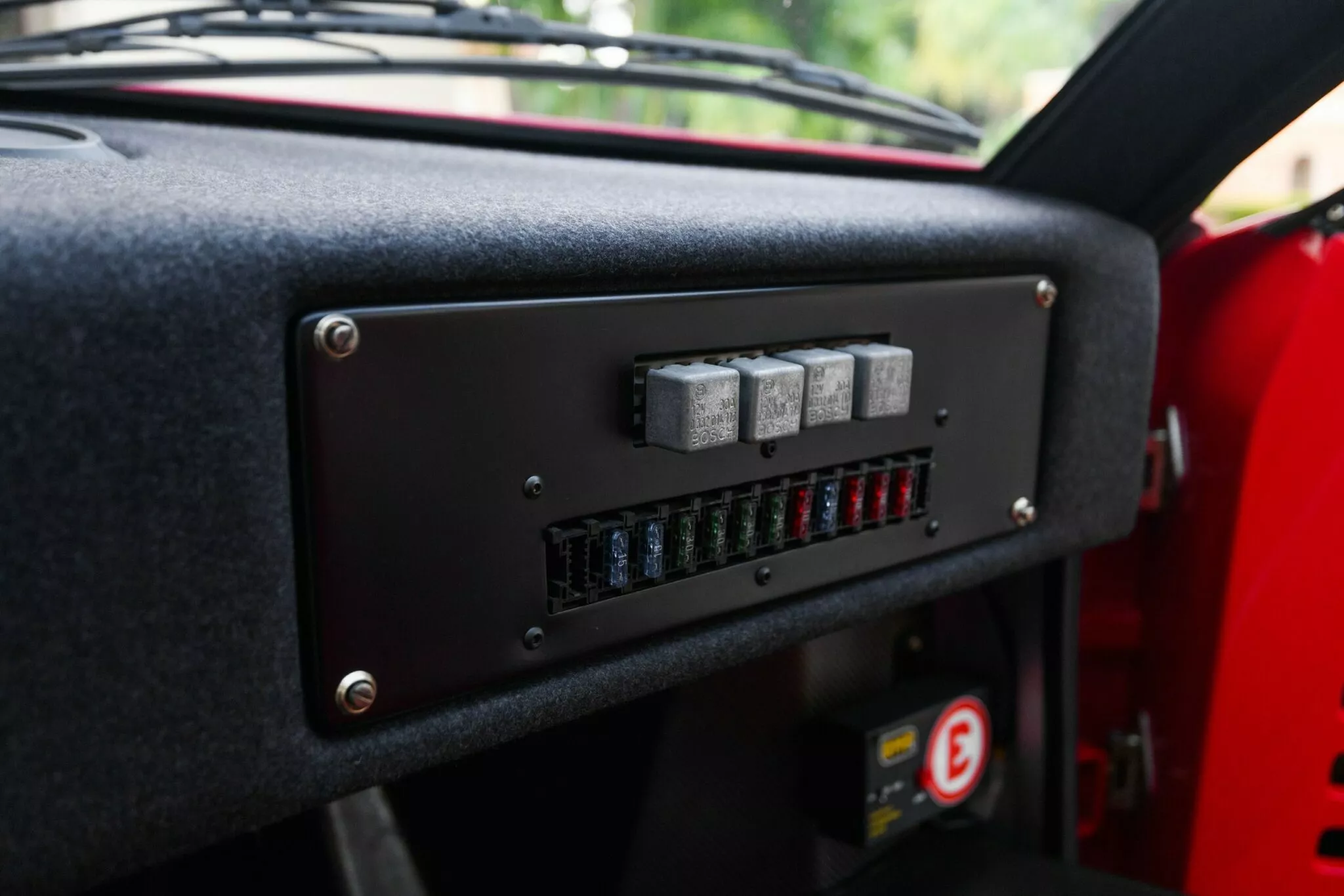 فيراري F40 LM.. أسطورة السباقات النادرة تتجه إلى المزاد فيراري F40 LM.. أسطورة السباقات النادرة تتجه إلى المزاد 23