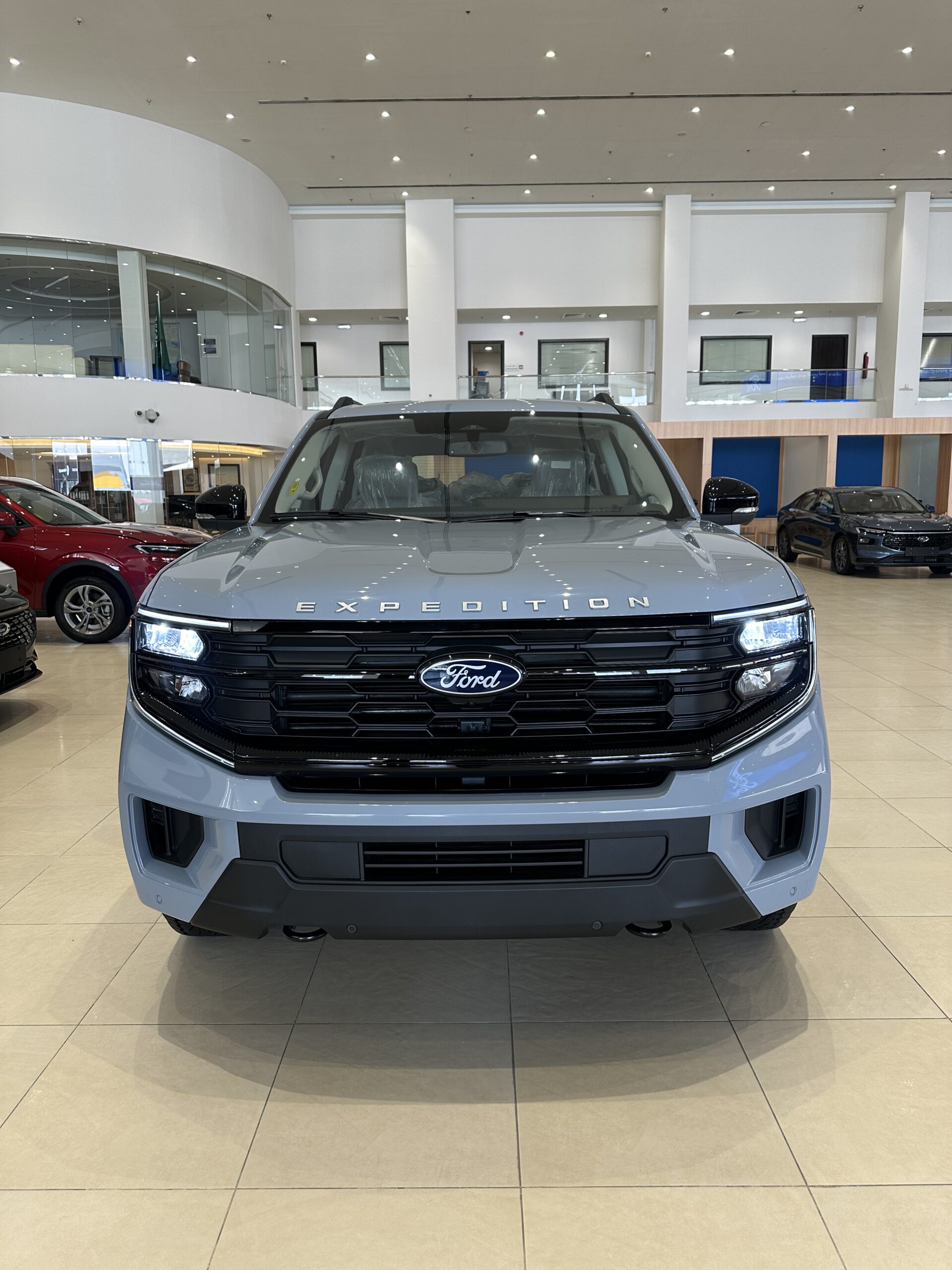 شرح سريع على فورد اكسبيديشن 2025 في السعودية.. وعرض مواصفات الفئات 17