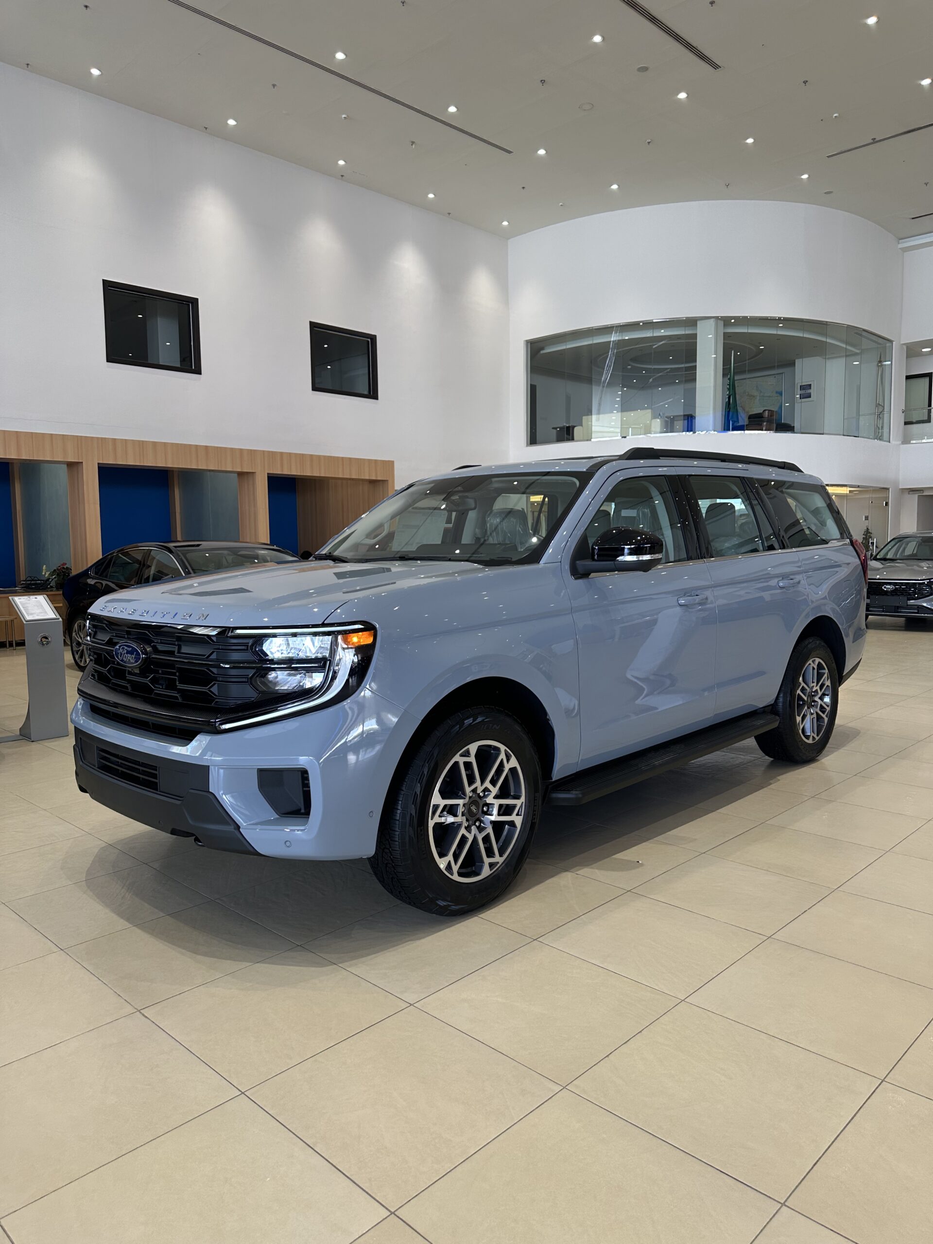 شرح سريع على فورد اكسبيديشن 2025 في السعودية.. وعرض مواصفات الفئات 18