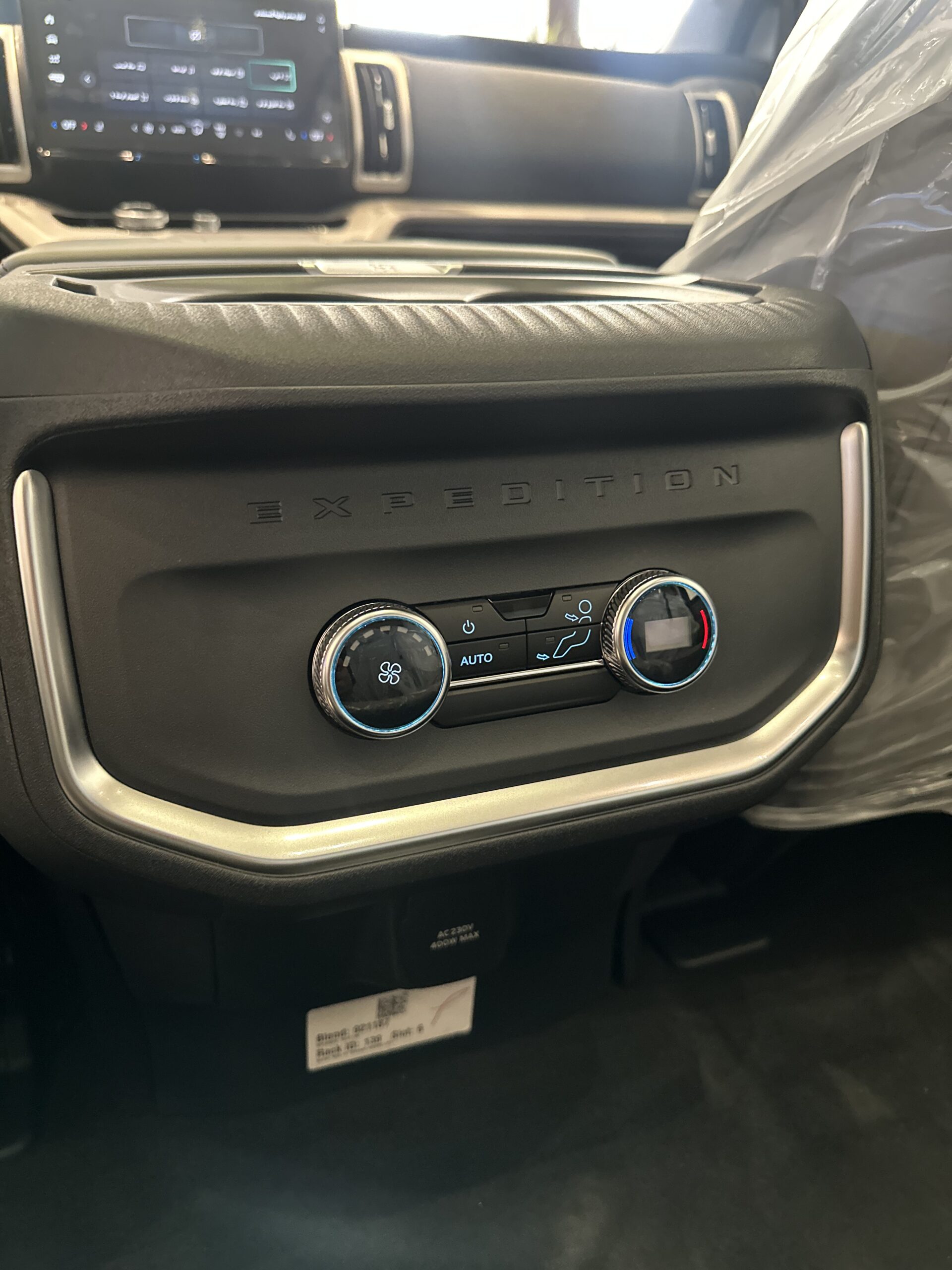 شرح سريع على فورد اكسبيديشن 2025 في السعودية.. وعرض مواصفات الفئات 23