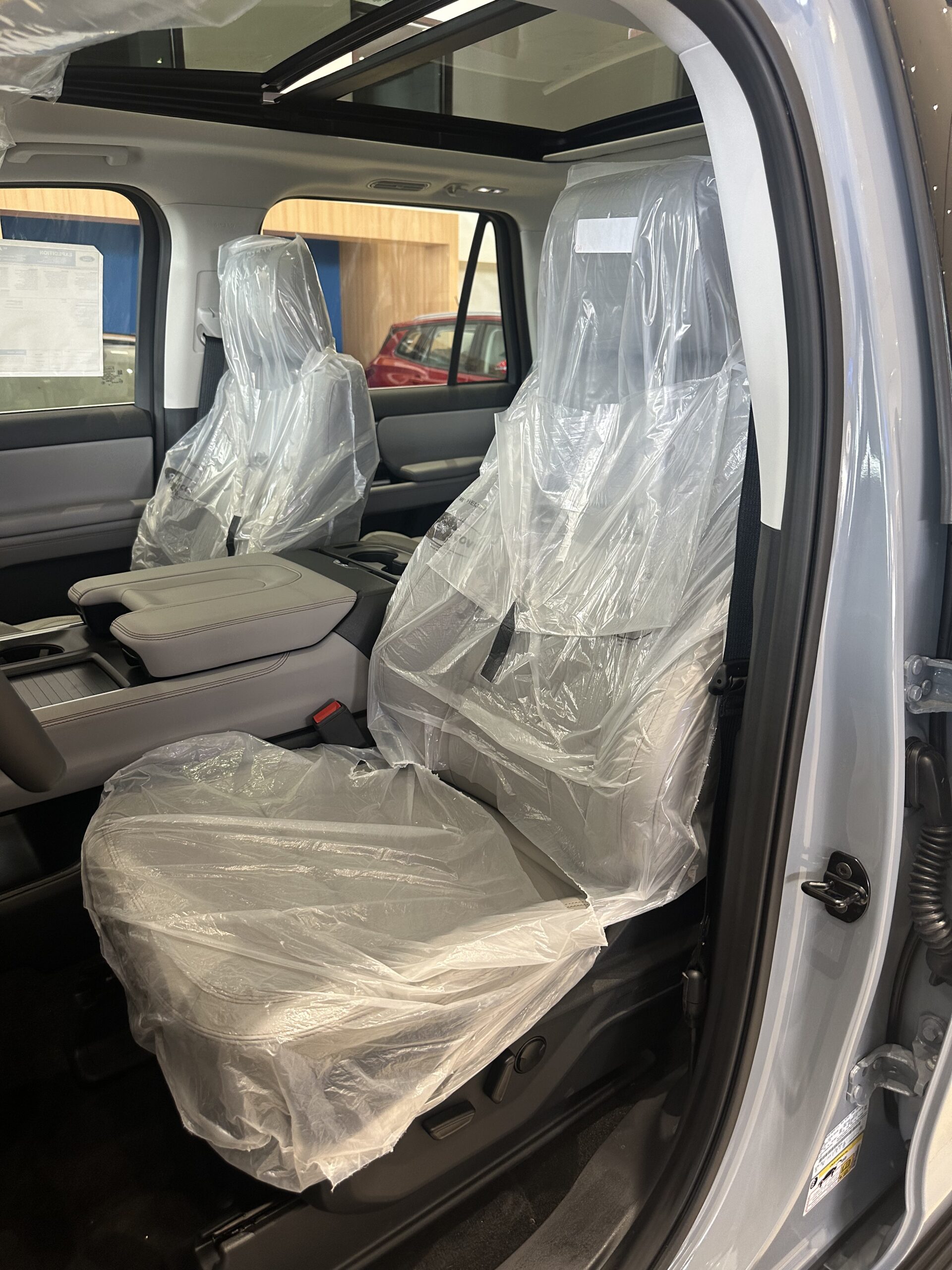 شرح سريع على فورد اكسبيديشن 2025 في السعودية.. وعرض مواصفات الفئات 24