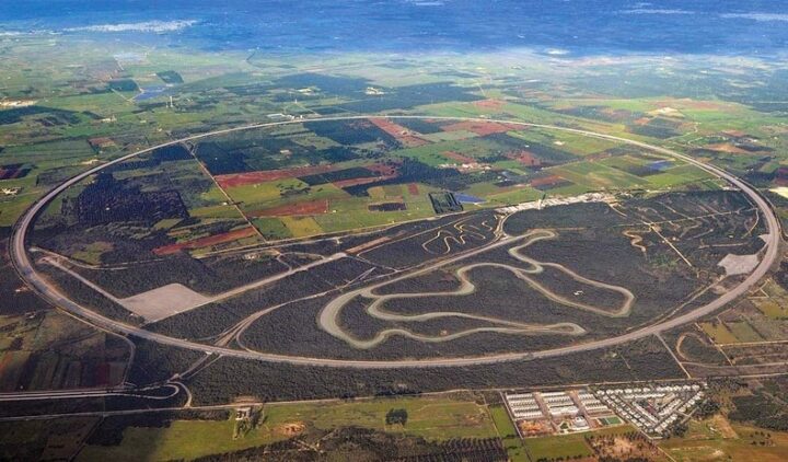 حكاية حلبة ناردو الإيطالية ونصف قرن من الجنون على عجلات.. حكايات في عالم السيارات 3