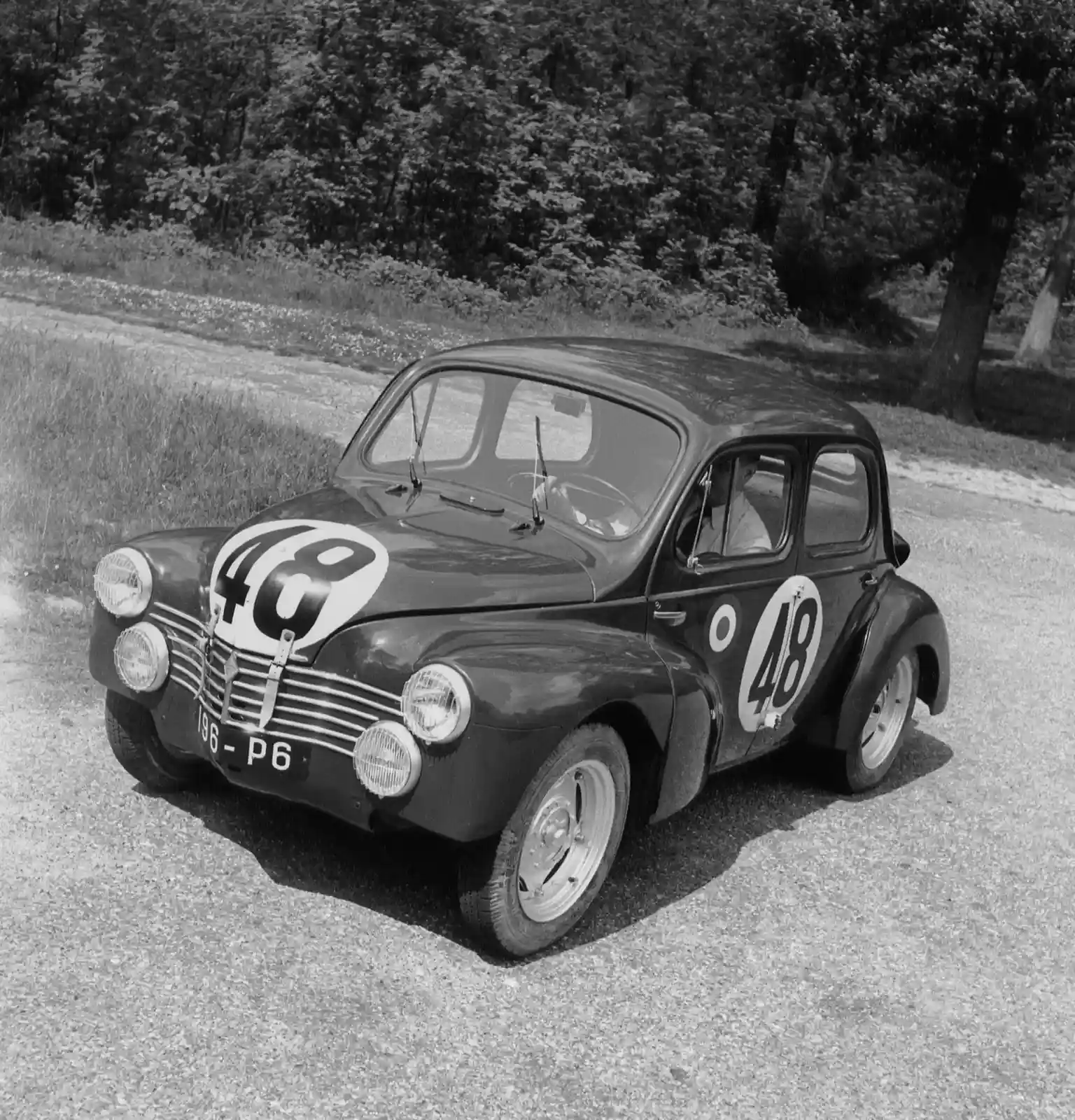 حكاية رينو.. ماس فرنسي صُقل بالحروب والسباقات والابتكار 14