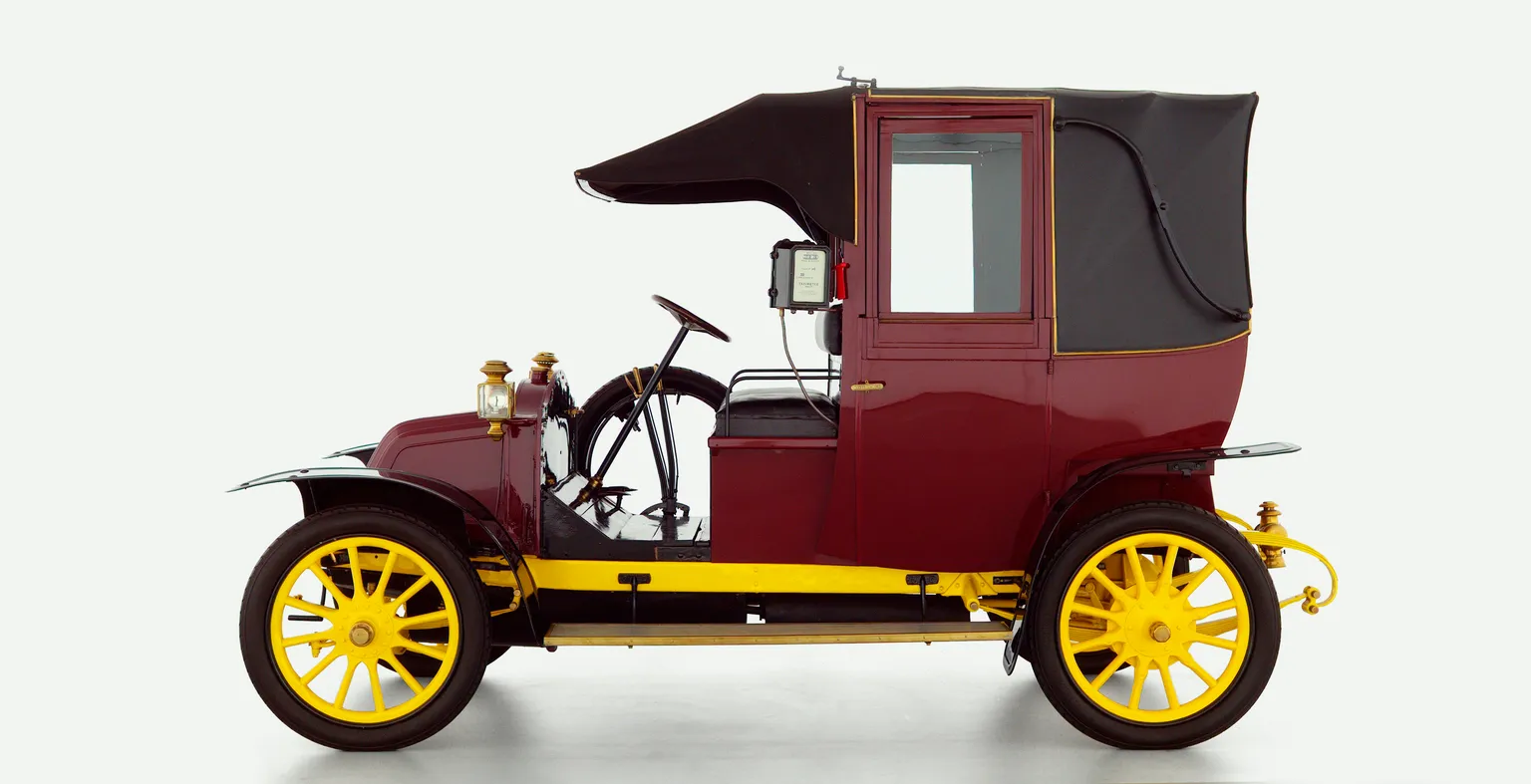 حكاية رينو.. ماس فرنسي صُقل بالحروب والسباقات والابتكار 8