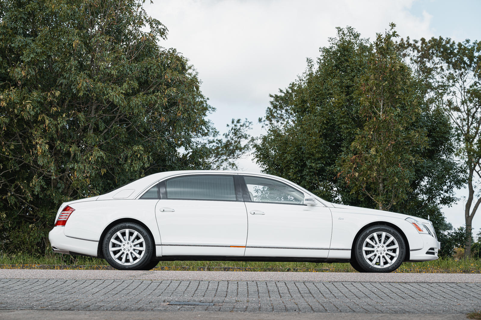 مايباخ 62 قصر ألماني فاخر يسير على عجلات.. وحكايات في عالم السيارات مايباخ 62 قصر ألماني فاخر يسير على عجلات.. وحكايات في عالم السيارات 16