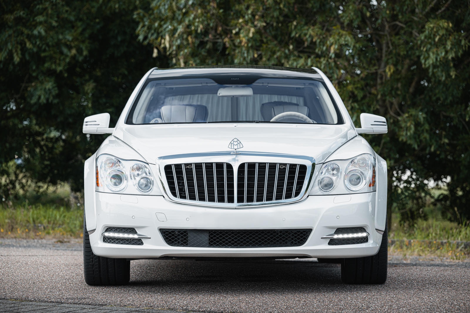 مايباخ 62 قصر ألماني فاخر يسير على عجلات.. وحكايات في عالم السيارات مايباخ 62 قصر ألماني فاخر يسير على عجلات.. وحكايات في عالم السيارات 19