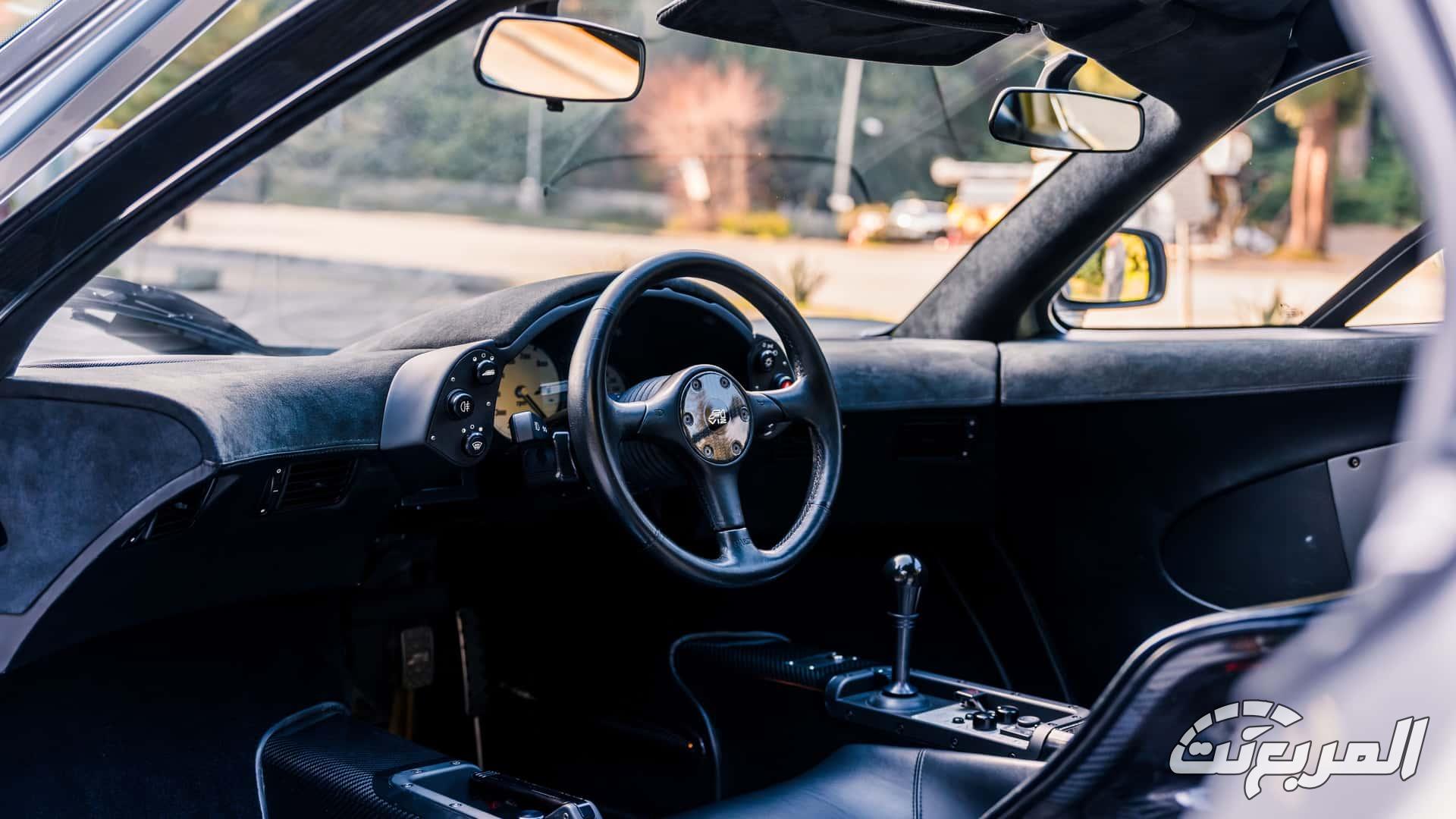 ماكلارين F1 معروضة بسعر تاريخي في مزاد أمريكي 1