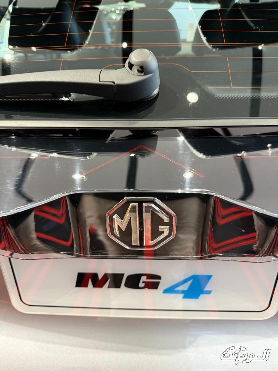 ام-جي-4ev-المربع-نت-29