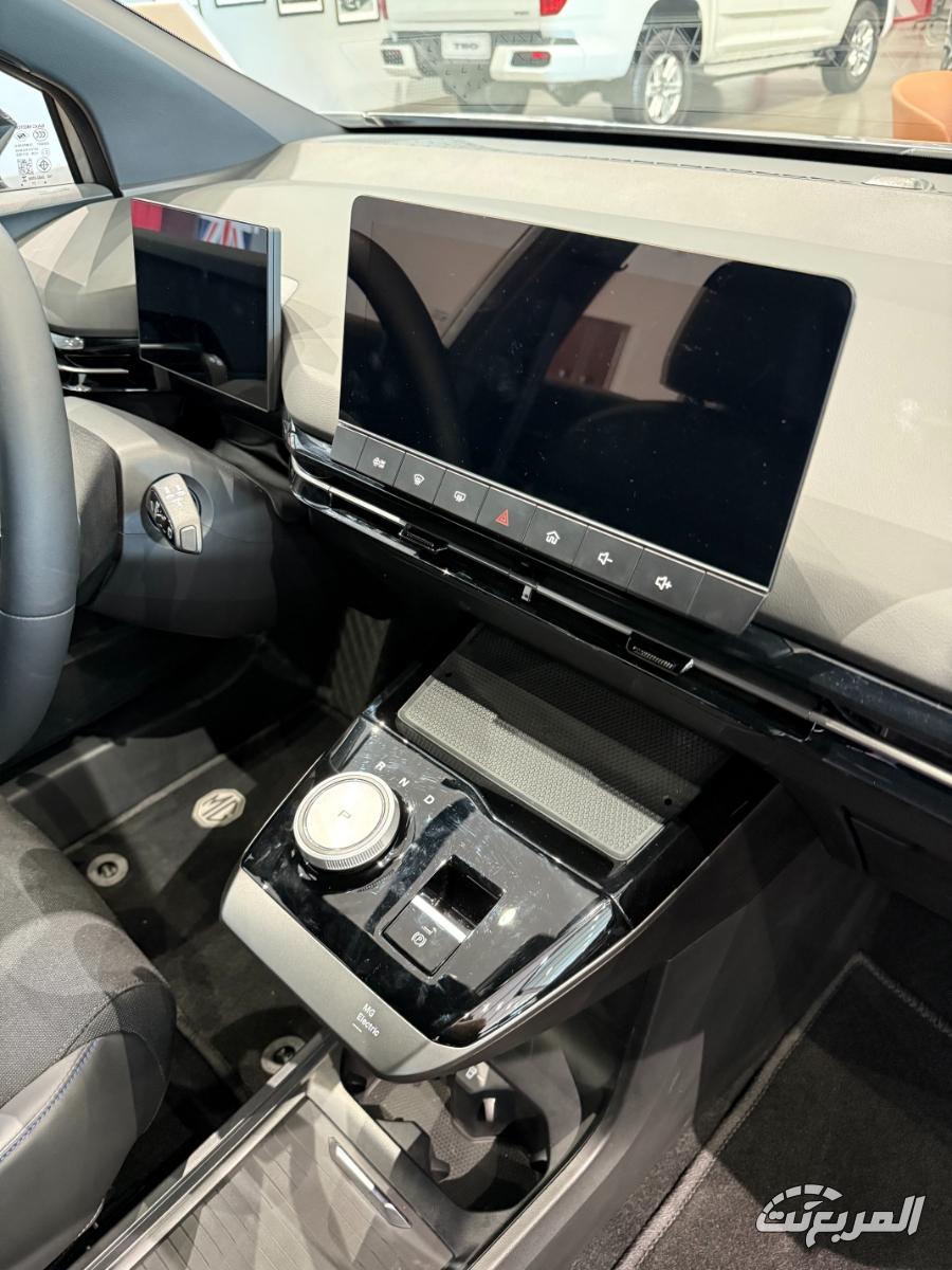 ام-جي-4ev-المربع-نت-9