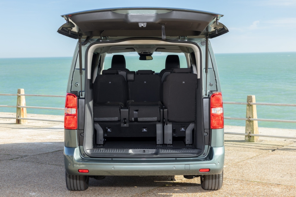 تويوتا-برو-ايس-فيرسو-المربع-نت-13