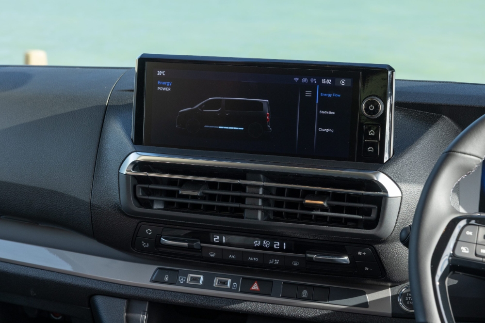 تويوتا-برو-ايس-فيرسو-المربع-نت-52