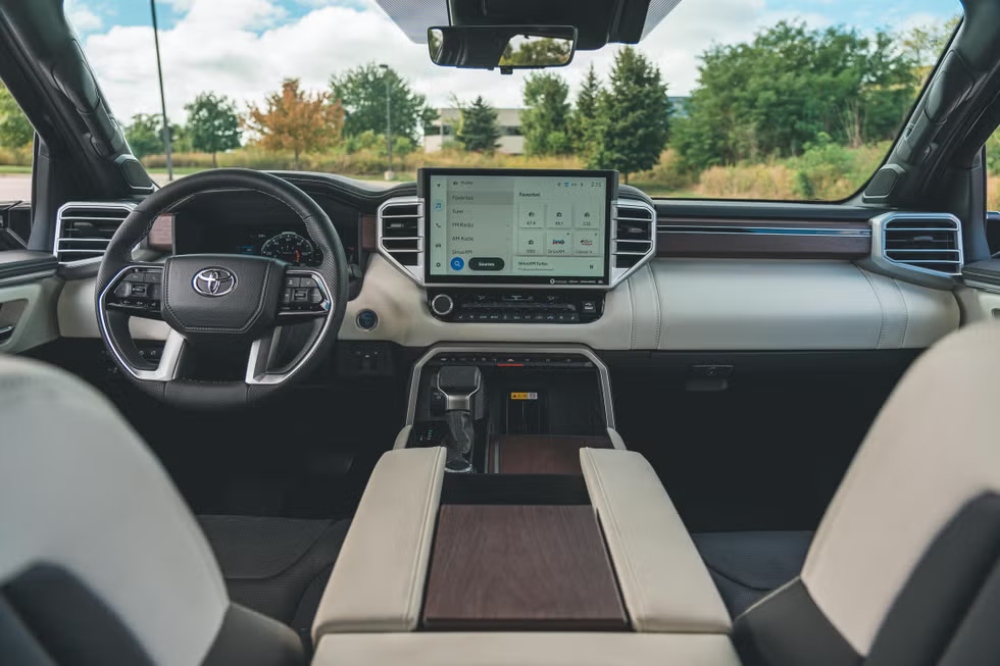 تويوتا-سيكويا-المربع-نت-13-2