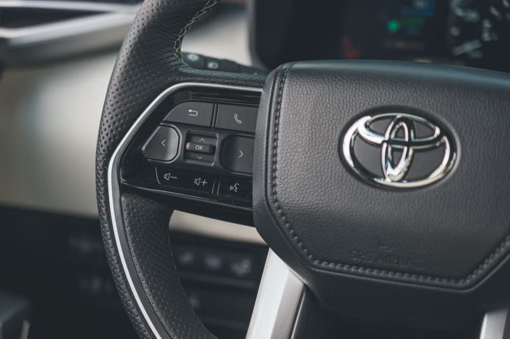 تويوتا-سيكويا-المربع-نت-45-2