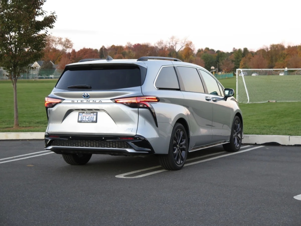 تويوتا-سيينا-المربع-نت-38