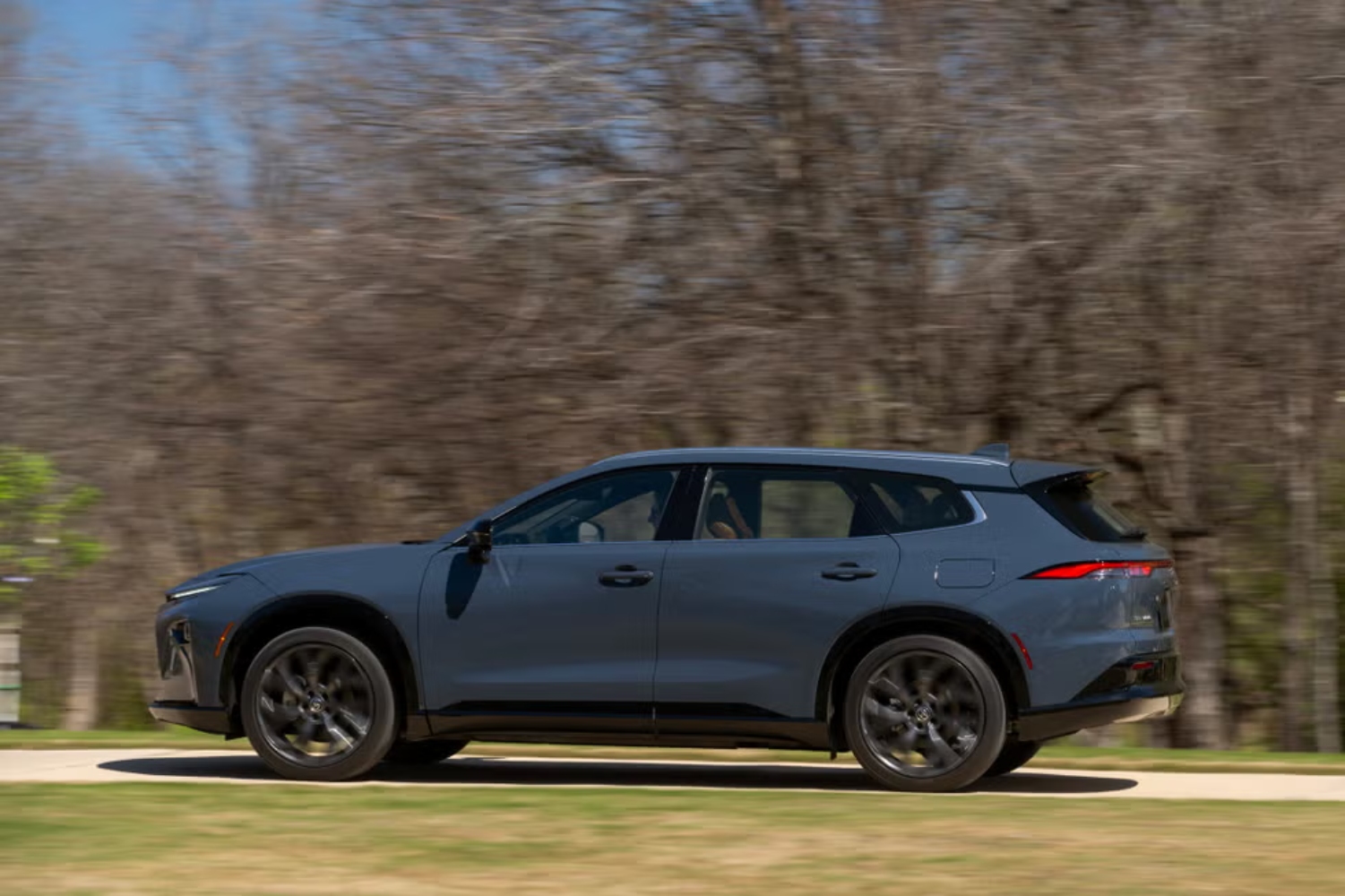 تويوتا-كراون-سيجنيا-المربع-نت-11