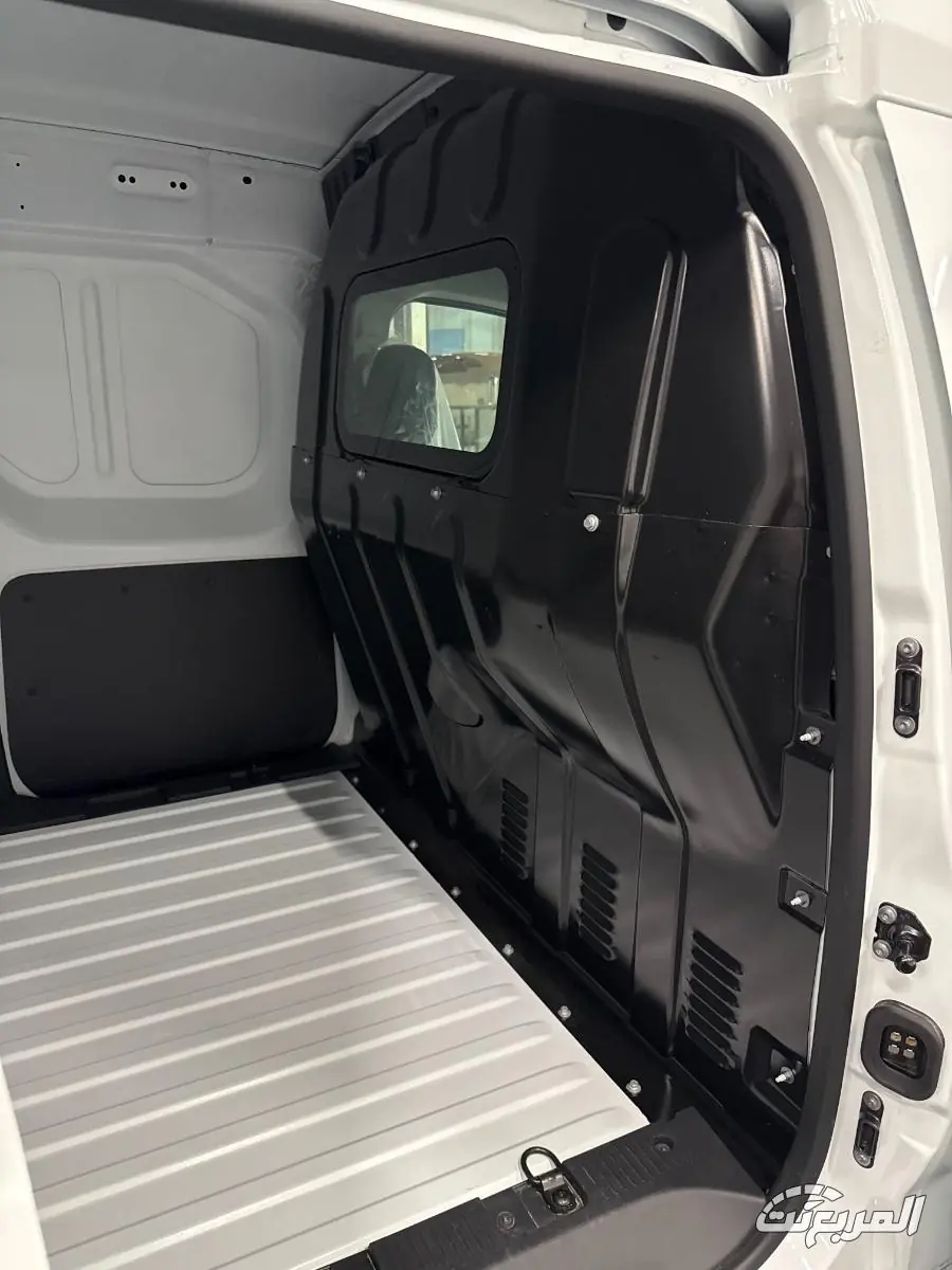 رينو اكسبريس 2025 6