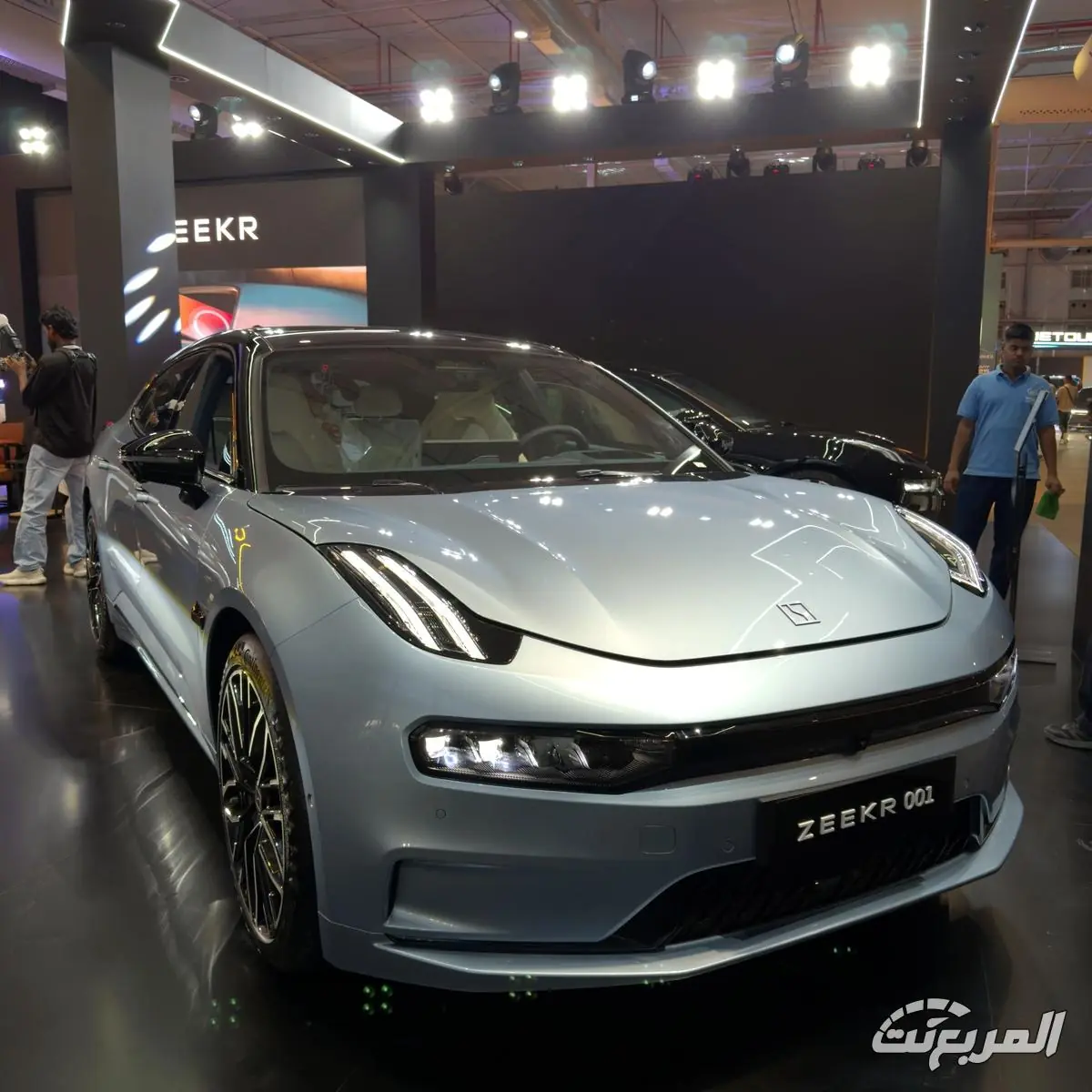 زيكر 001 2025 شوتينج بريك كهربائية فاخرة تتحدى الكبار بسعر منافس زيكر 001 2025 1