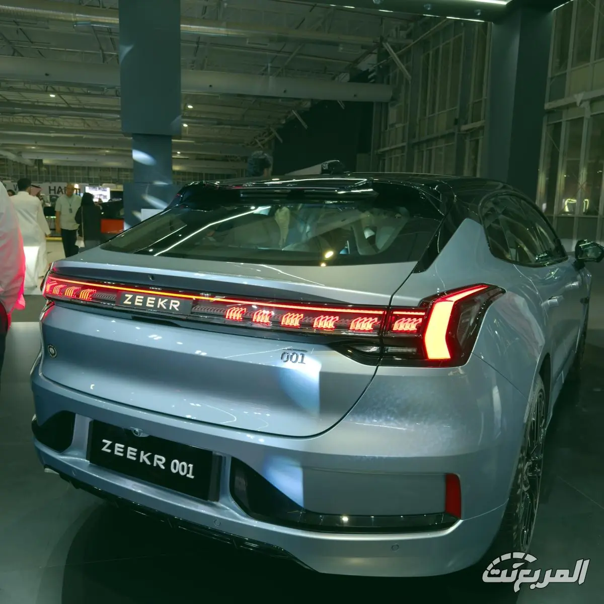 زيكر 001 2025 شوتينج بريك كهربائية فاخرة تتحدى الكبار بسعر منافس زيكر 001 2025 3