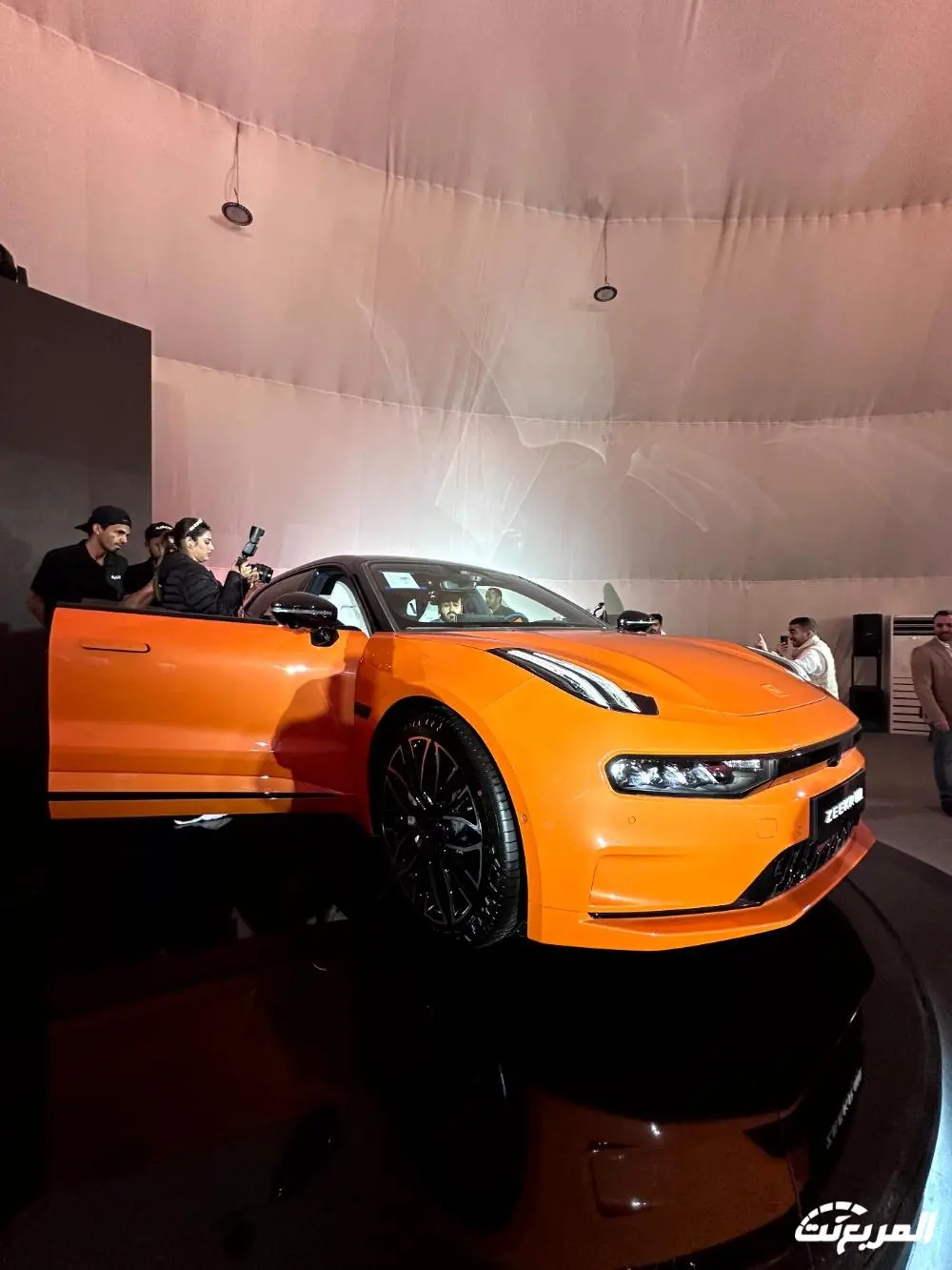 لماذا تبدو سيارات زيكر مختلفة؟ من حلم صيني إلى علامة فاخرة عالمية.. حكايات في عالم السيارات زيكر 001 2025 60