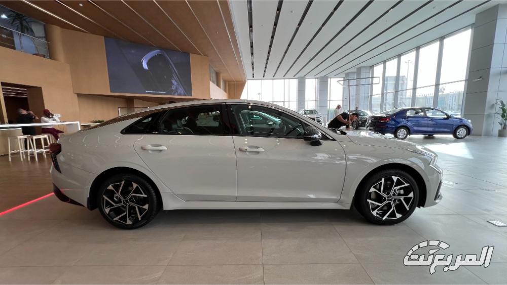 سيارات فخمة كيا K5 4