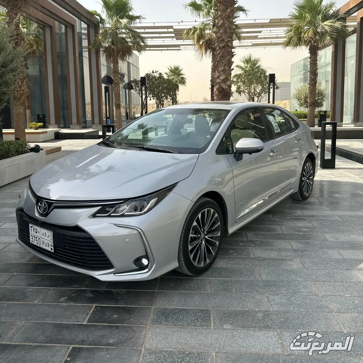 سيدان شبابية تويوتا كورولا 2025 1