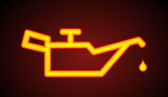 متى يجب تغيير زيت سيارتك؟ كل ما تحتاج معرفته عن زيوت المحركات متى يجب تغيير زيت سيارتك؟ كل ما تحتاج معرفته عن زيوت المحركات 3