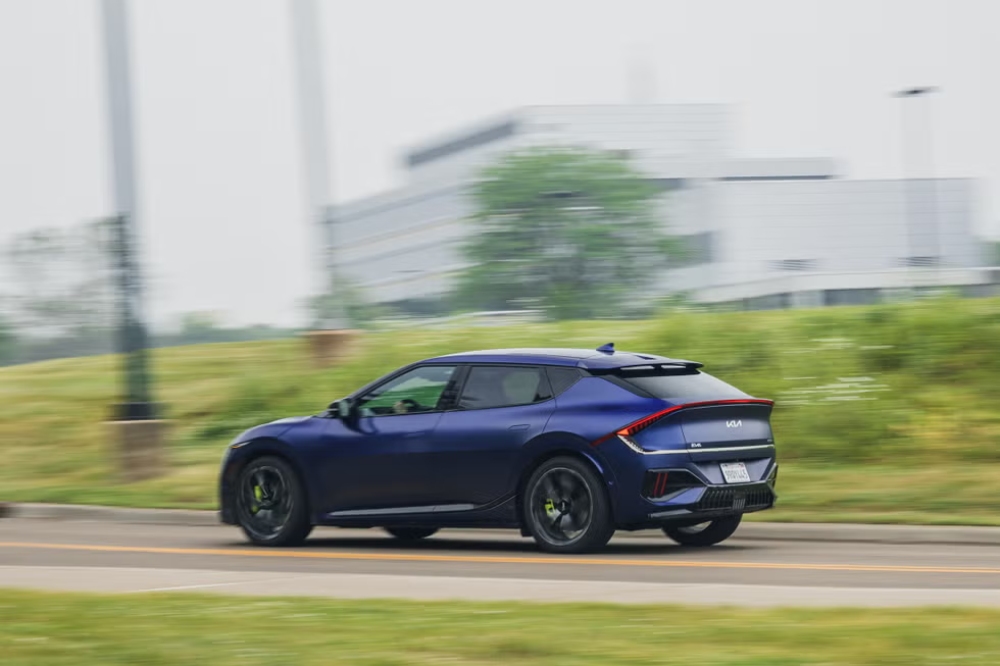 كيا-ev6-المربع-نت-28