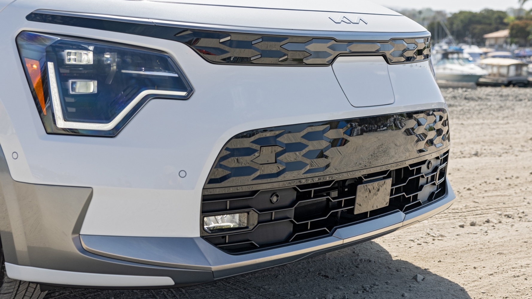 كيا-نيرو-الكهربائية-المربع-نت-44-2