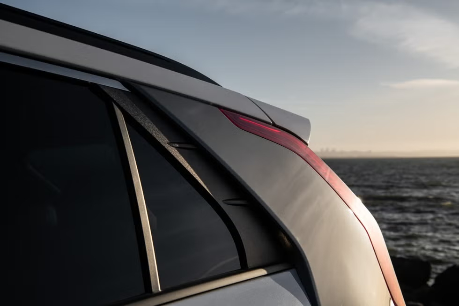 كيا-نيرو-الكهربائية-المربع-نت-50-2