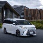 لكزس-lm-المربع-نت-1