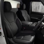 لكزس-lm-المربع-نت-13