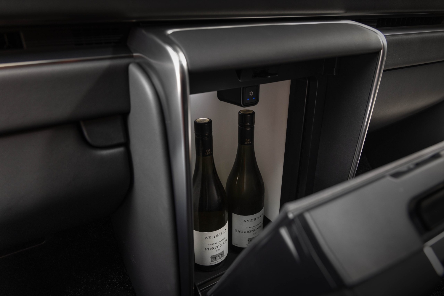 لكزس-lm-المربع-نت-20