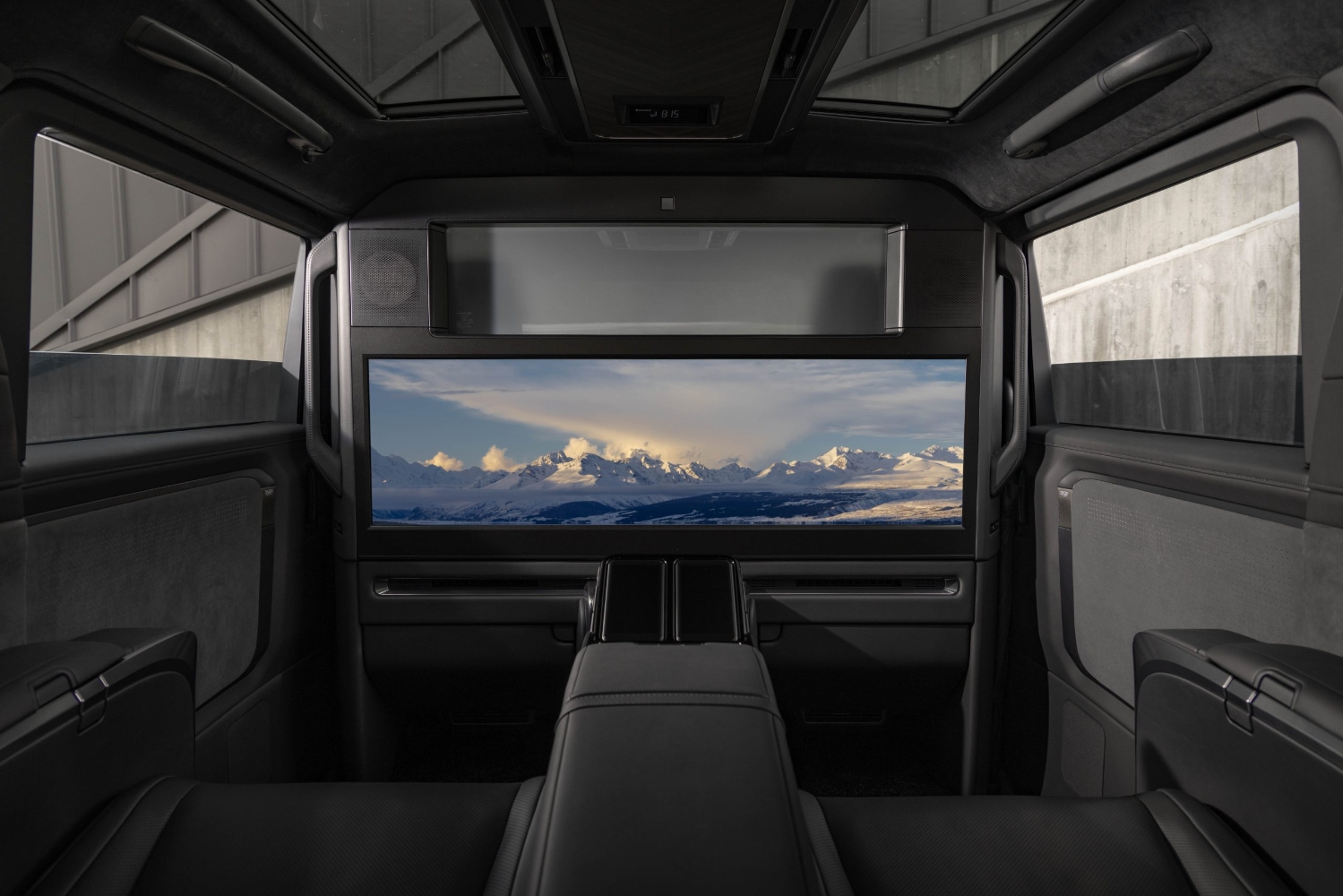 لكزس-lm-المربع-نت-24