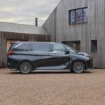 لكزس-lm-المربع-نت-37