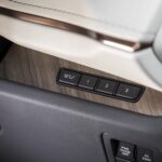 لكزس-lm-المربع-نت-52