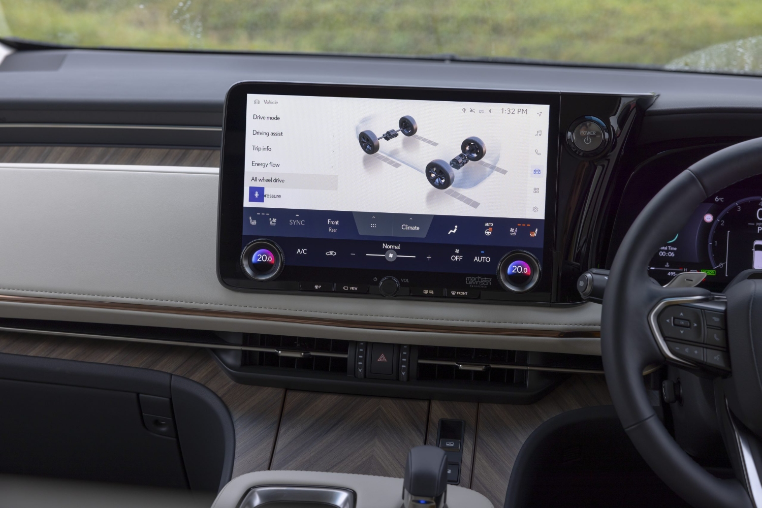 لكزس-lm-المربع-نت-55